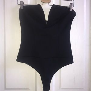 ✔️SOLD. AKIRA SLEEVELESS BODYSUIT